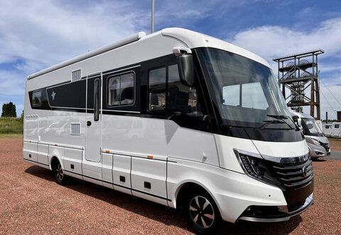 Niesmann-Bischoff Flair 880 LE